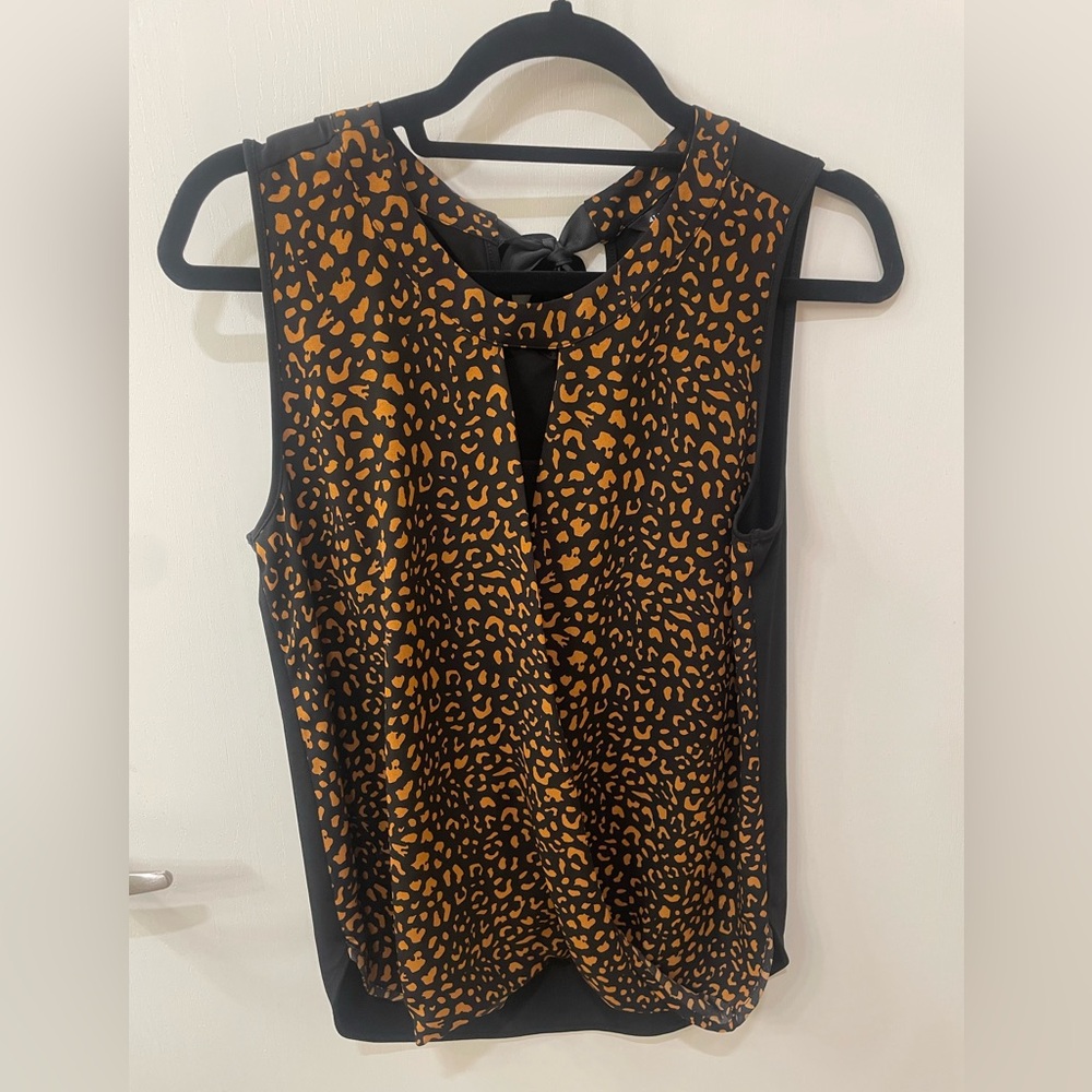 41 Hawthorn Black and Tan Patterned Blouse